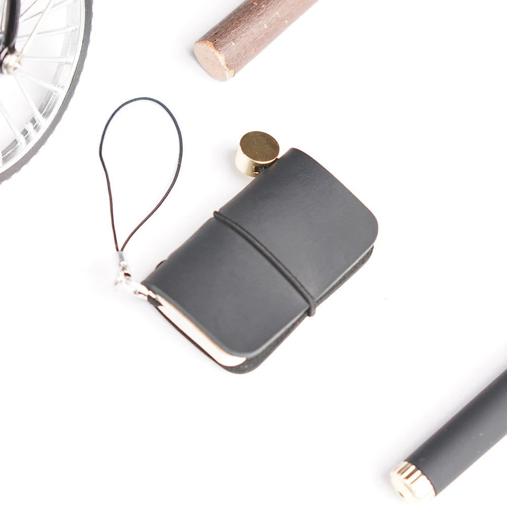 Ultra Mini Notebook Traveler'S Manual Retro Leather Style Book Applicable to Hang Decoration Diary Book Notepad 32 Sheet 64 Page
