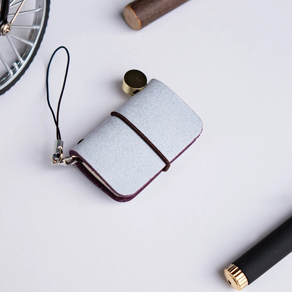 Ultra Mini Notebook Traveler'S Manual Retro Leather Style Book Applicable to Hang Decoration Diary Book Notepad 32 Sheet 64 Page
