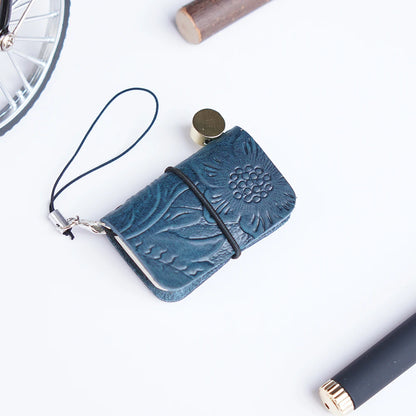 Ultra Mini Notebook Traveler'S Manual Retro Leather Style Book Applicable to Hang Decoration Diary Book Notepad 32 Sheet 64 Page